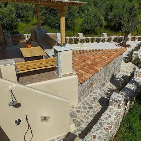 Stone House Nanita 6